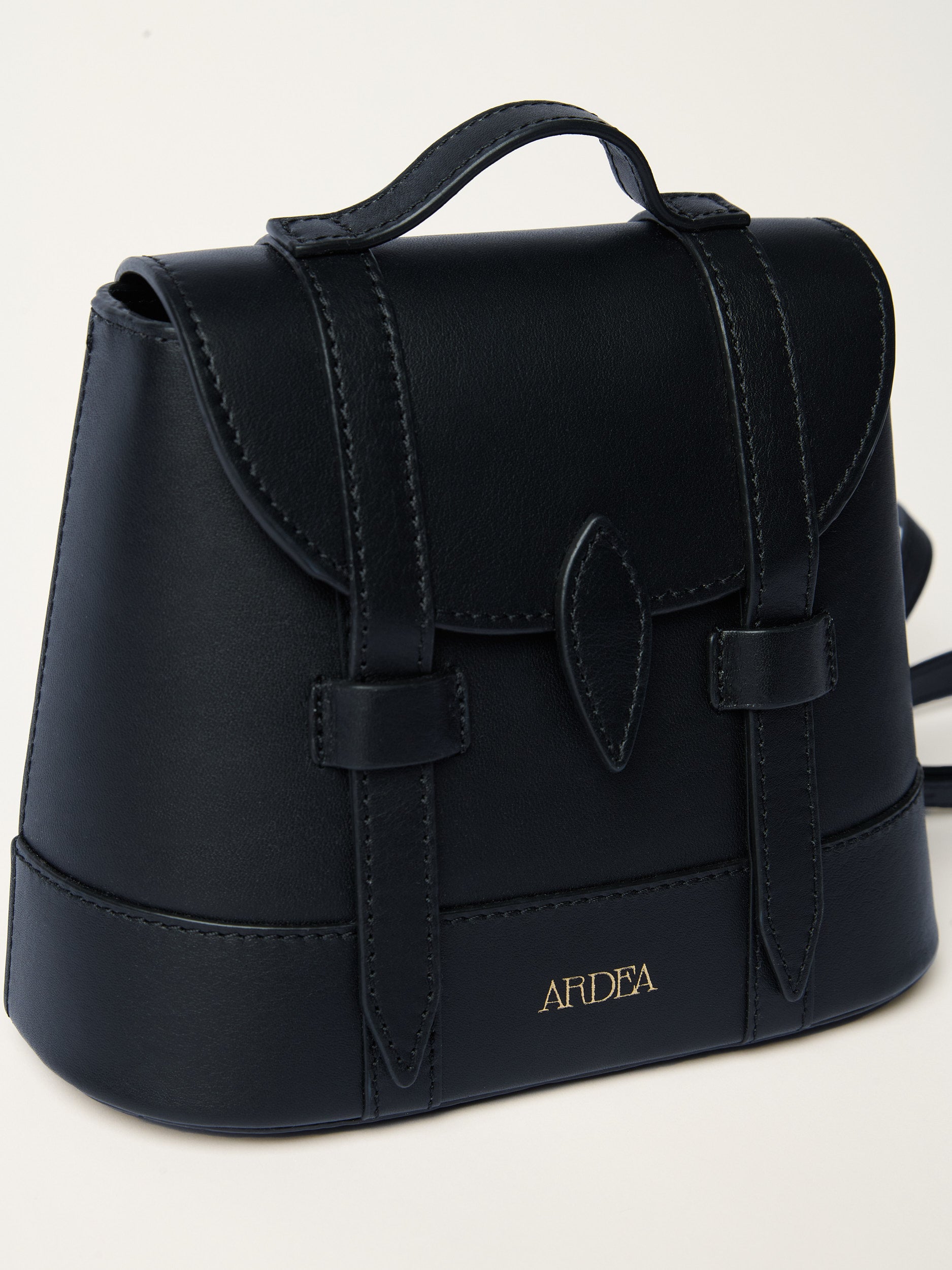 Ruesga Black