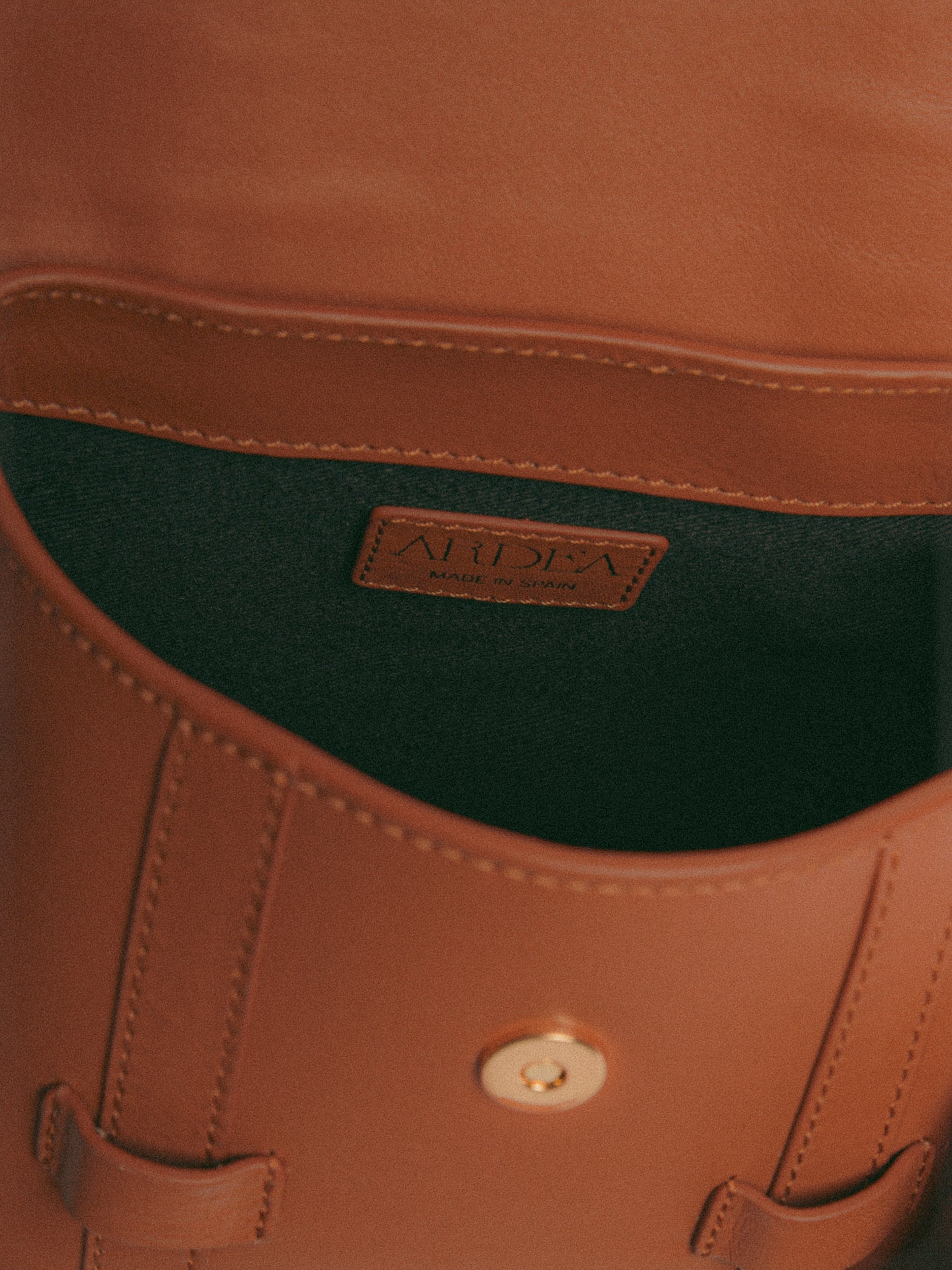 Ubrique y el arte de la marroquinería hecha con tiempo